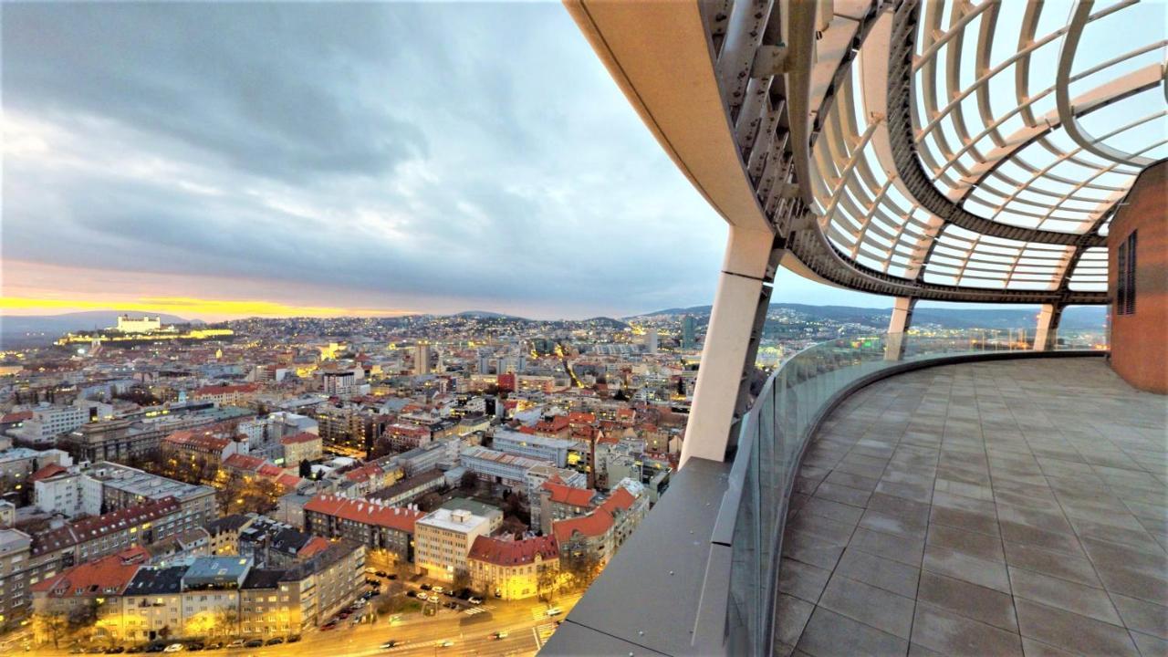 Prestigious Sky Park - View - Traveller Awards 2024 Apartmán Bratislava